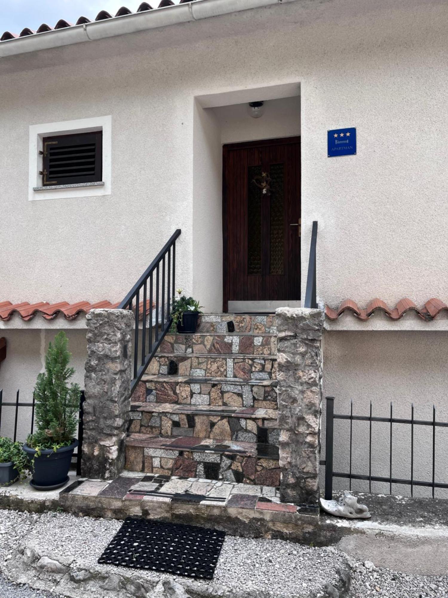 Apartment Vista Lupoglav  Εξωτερικό φωτογραφία